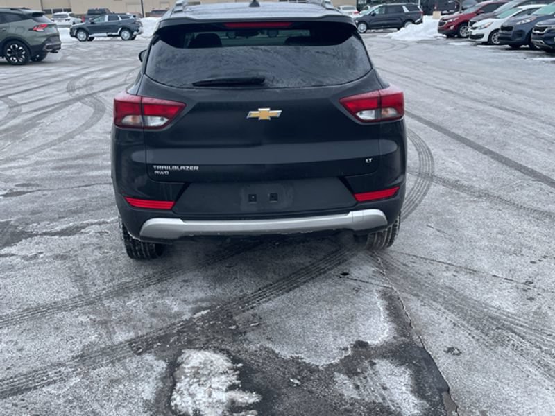 Used 2024 Chevrolet TrailBlazer LT AWD/4WD image 5