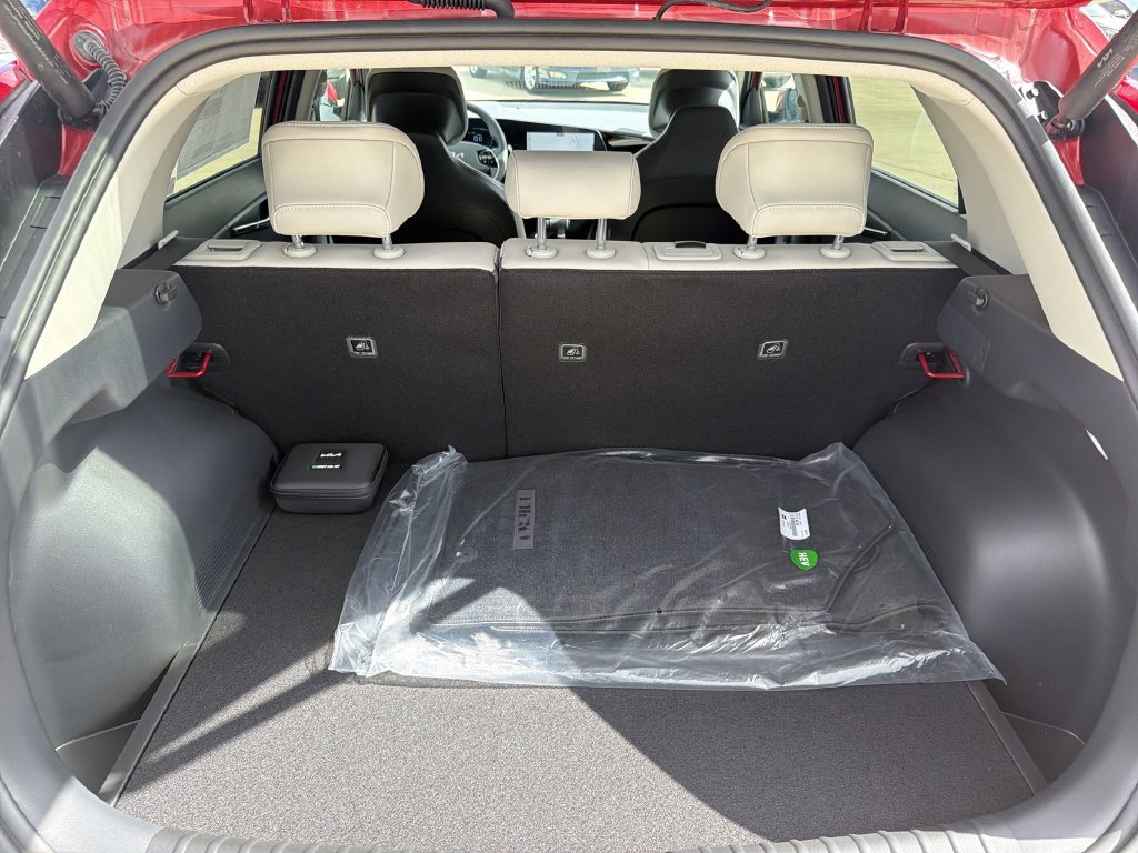 New 2026 Kia Niro EX FWD image 21