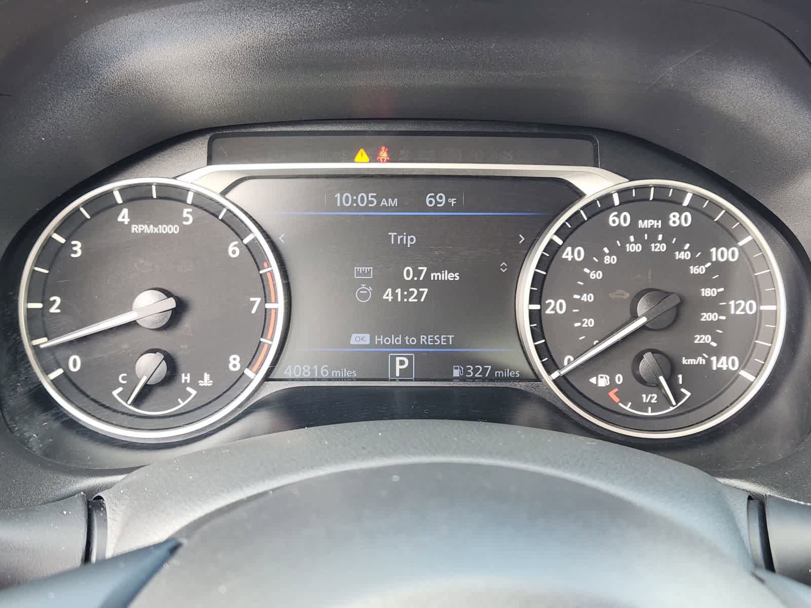 Used 2025 Nissan Altima 2.5 SV FWD image 14