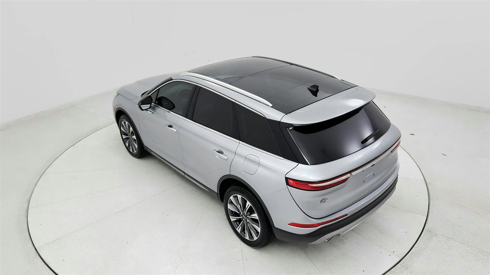 Used 2021 Lincoln Corsair Reserve FWD image 15