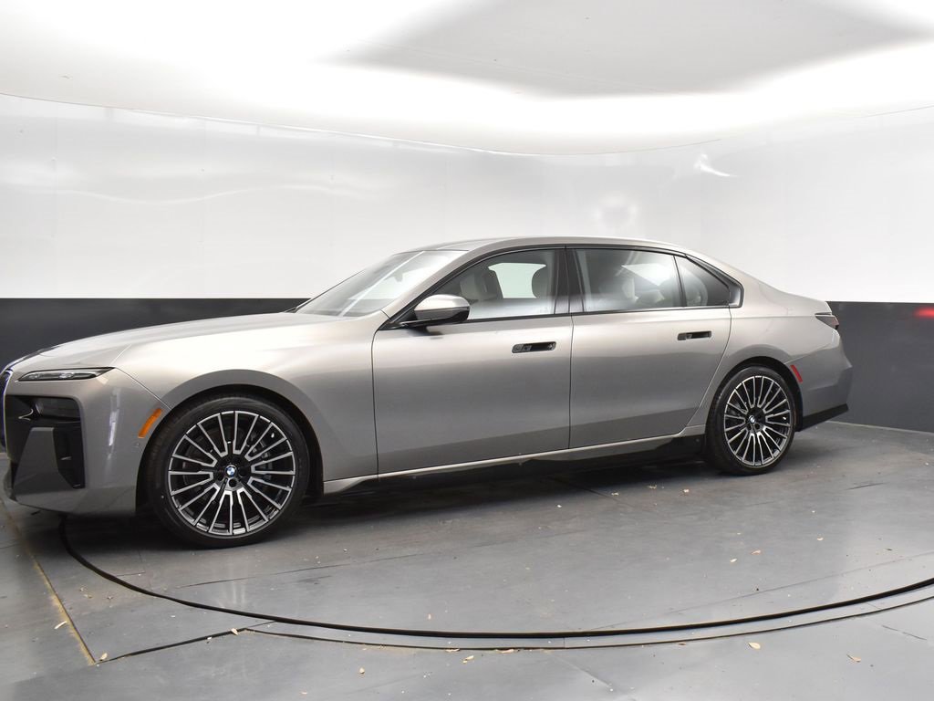 New 2025 BMW i7 eDrive50 w/ Executive Package image 3