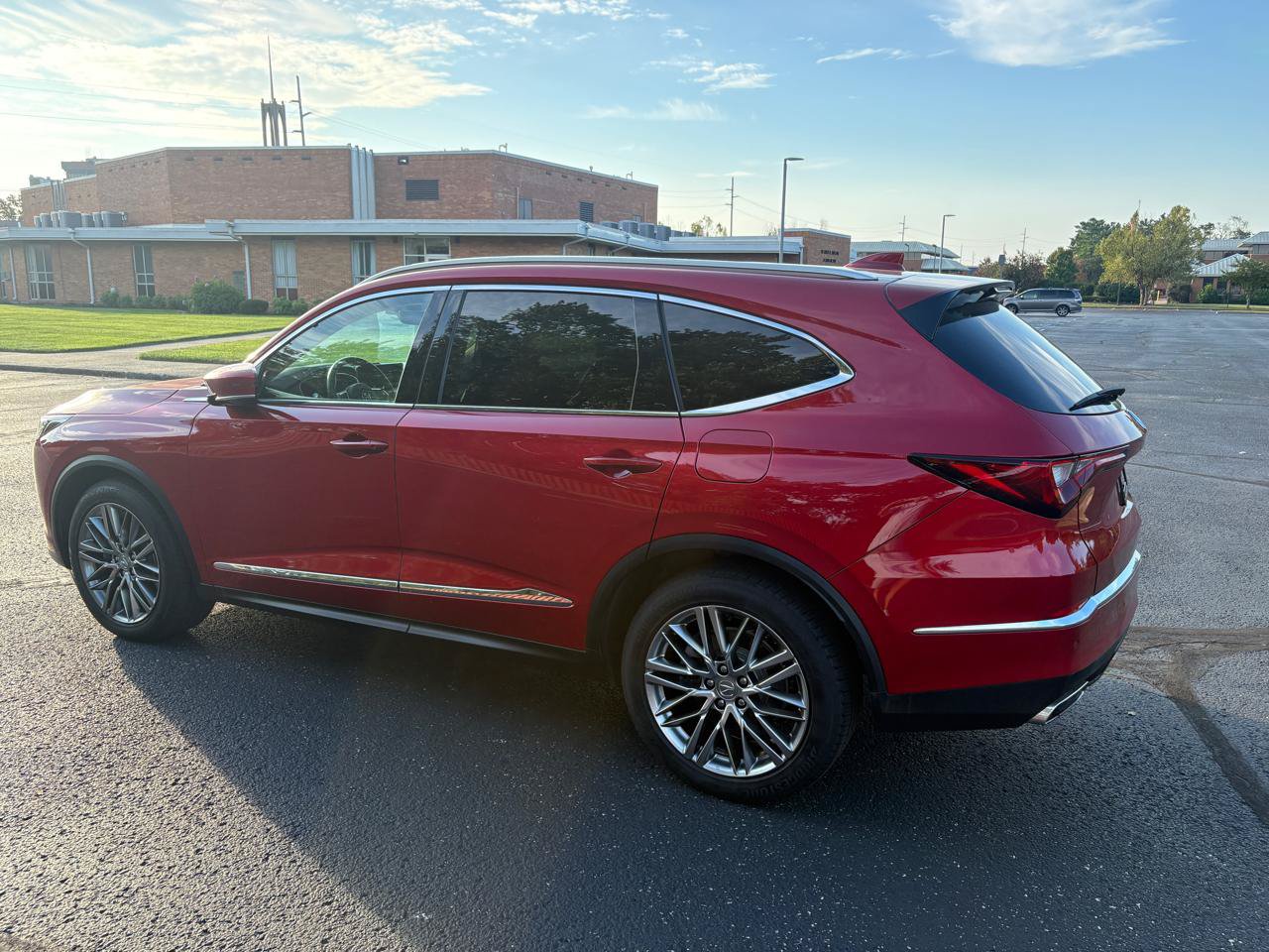 Used 2024 Acura MDX w/ Advance Package AWD/4WD image 6