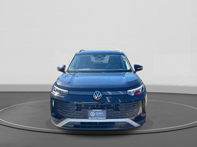 Certified 2025 Volkswagen Tiguan S w/ 18" Wheel Package FWD image 2
