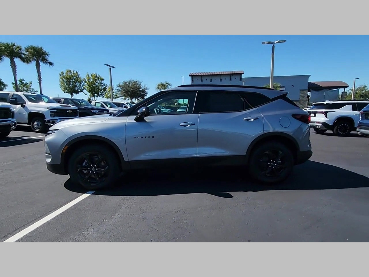 New 2025 Chevrolet Blazer LT w/ Midnight/Sport Edition image 17