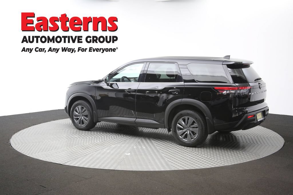 Used 2024 Nissan Pathfinder S AWD/4WD image 63