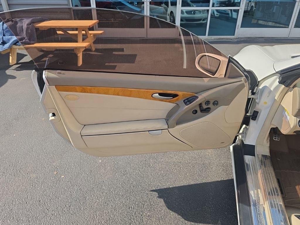 Used 2007 Mercedes-Benz SL 550 image 18