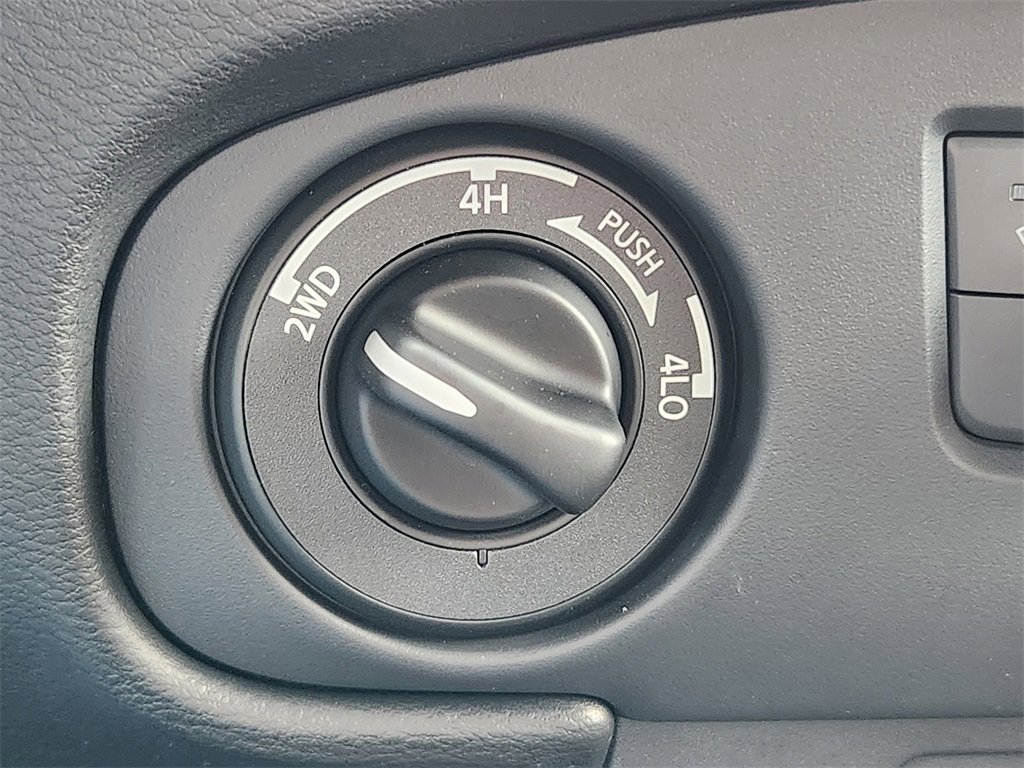 Used 2023 Nissan Frontier PRO-4X w/ Tow Package image 25