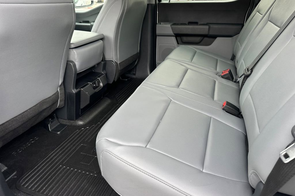 New 2026 Ford F550 4x4 Crew Cab Super Duty image 9