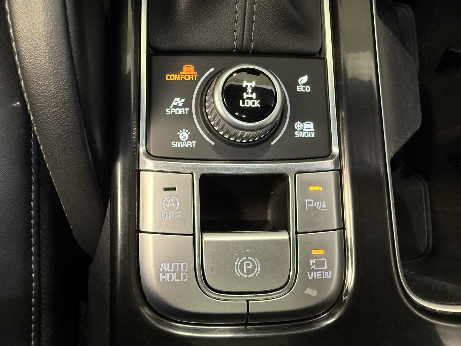 Used 2022 Kia Telluride SX w/ SX Prestige Package image 19