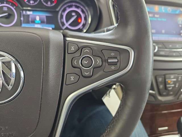Used 2015 Buick Regal image 18