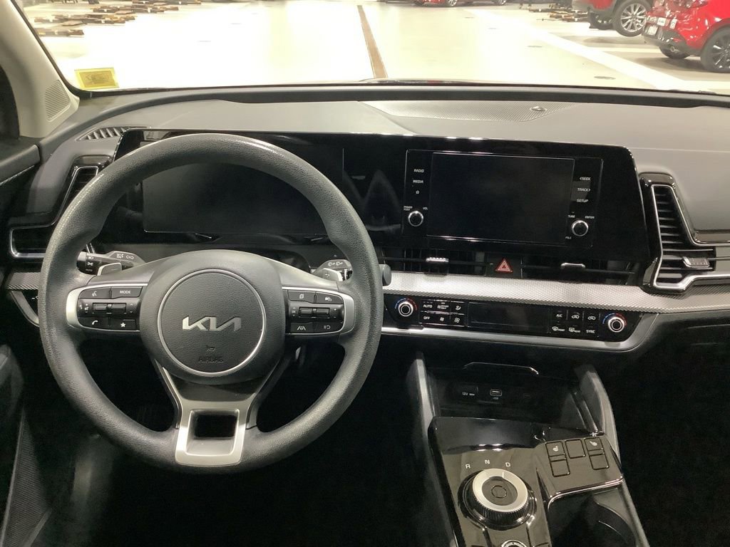 Certified 2023 Kia Sportage LX image 12