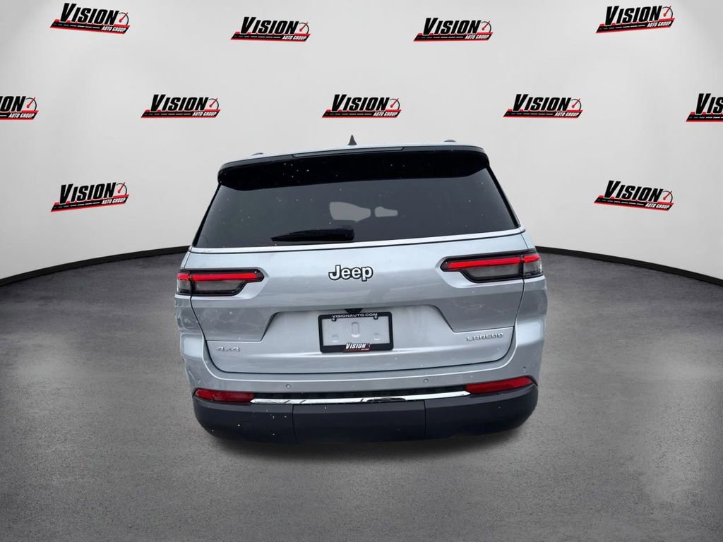 Used 2025 Jeep Grand Cherokee L Laredo w/ Luxury Tech Group I image 6