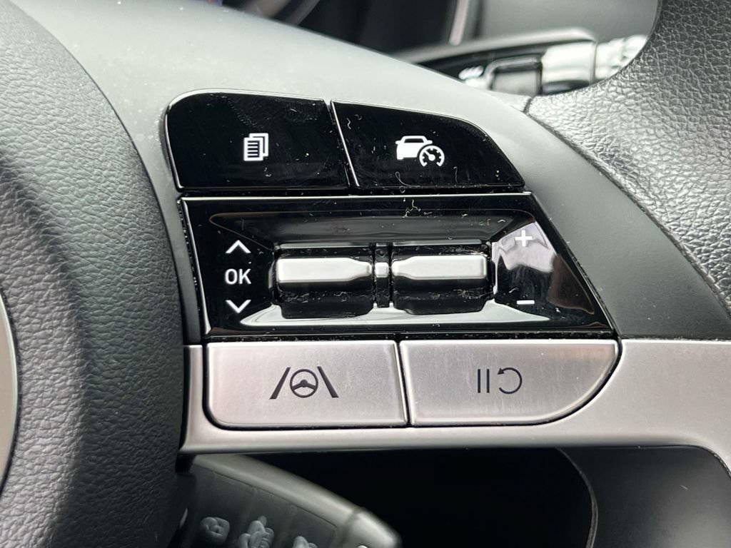 Used 2024 Hyundai Santa Cruz SE AWD/4WD image 20