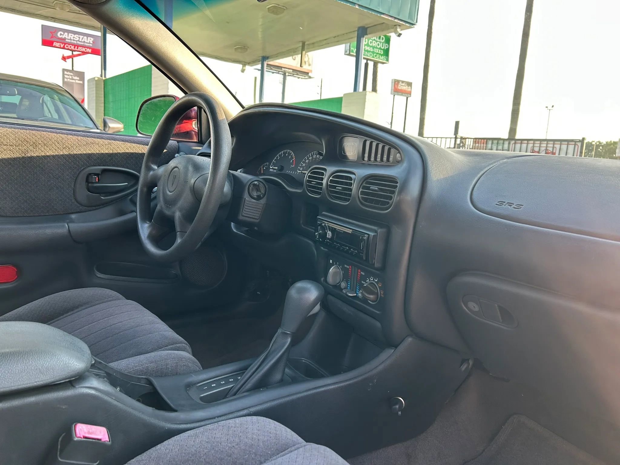 Used 2003 Pontiac Grand Prix SE w/ Equipment Group FWD image 13