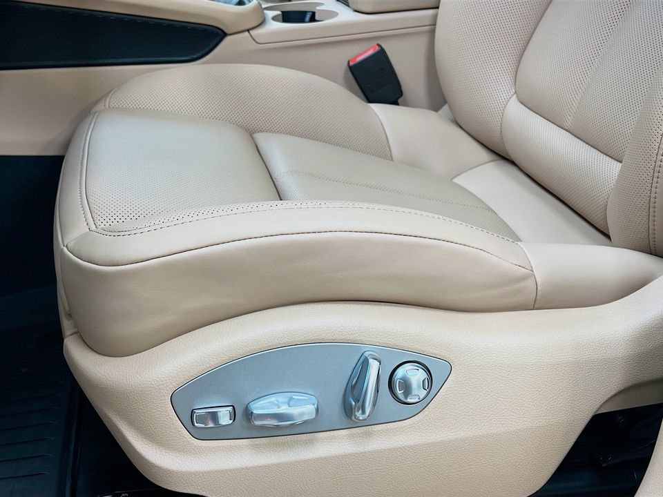 New 2026 Porsche Macan AWD/4WD image 22