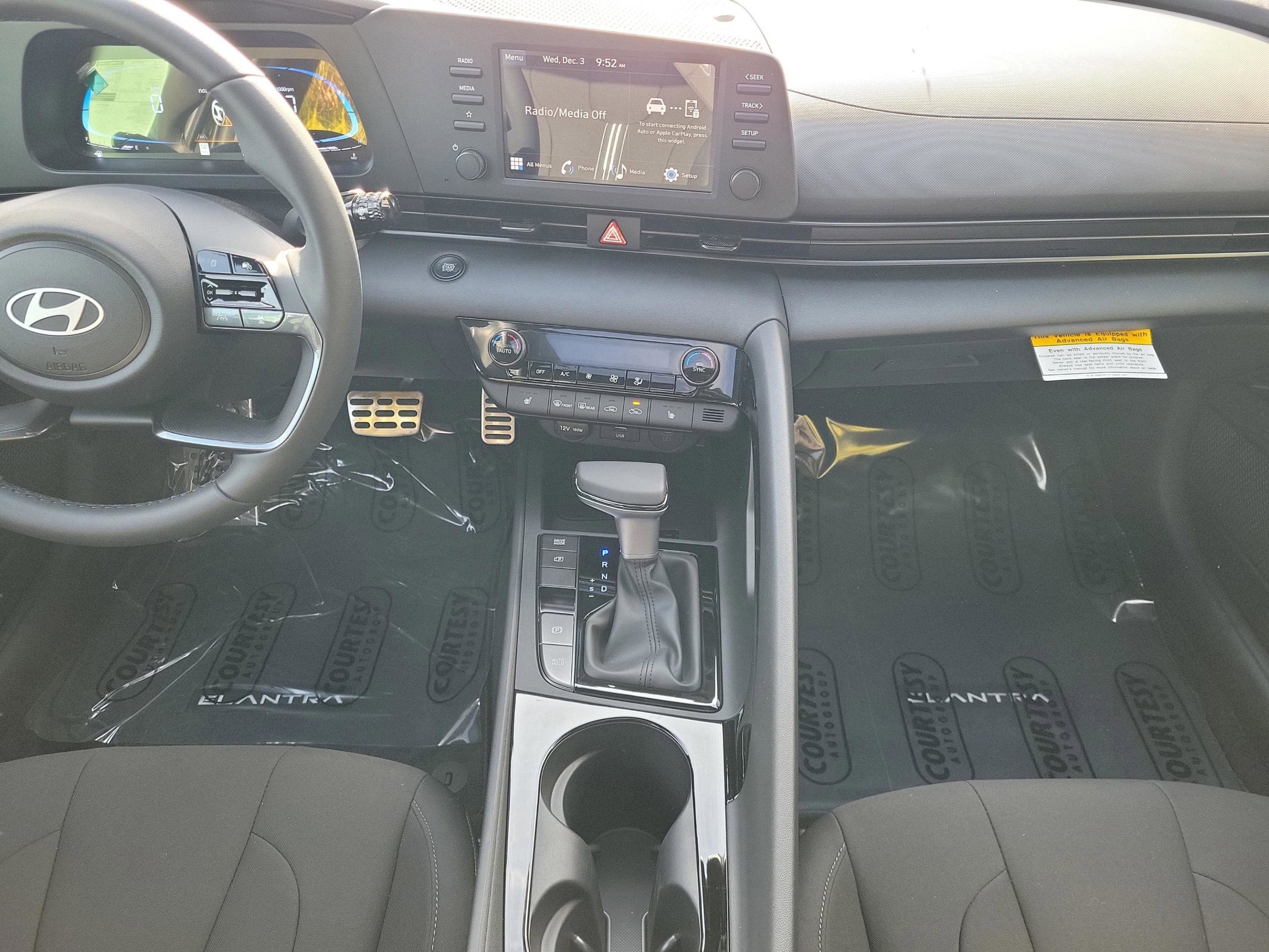 New 2026 Hyundai Elantra SEL Sport image 16