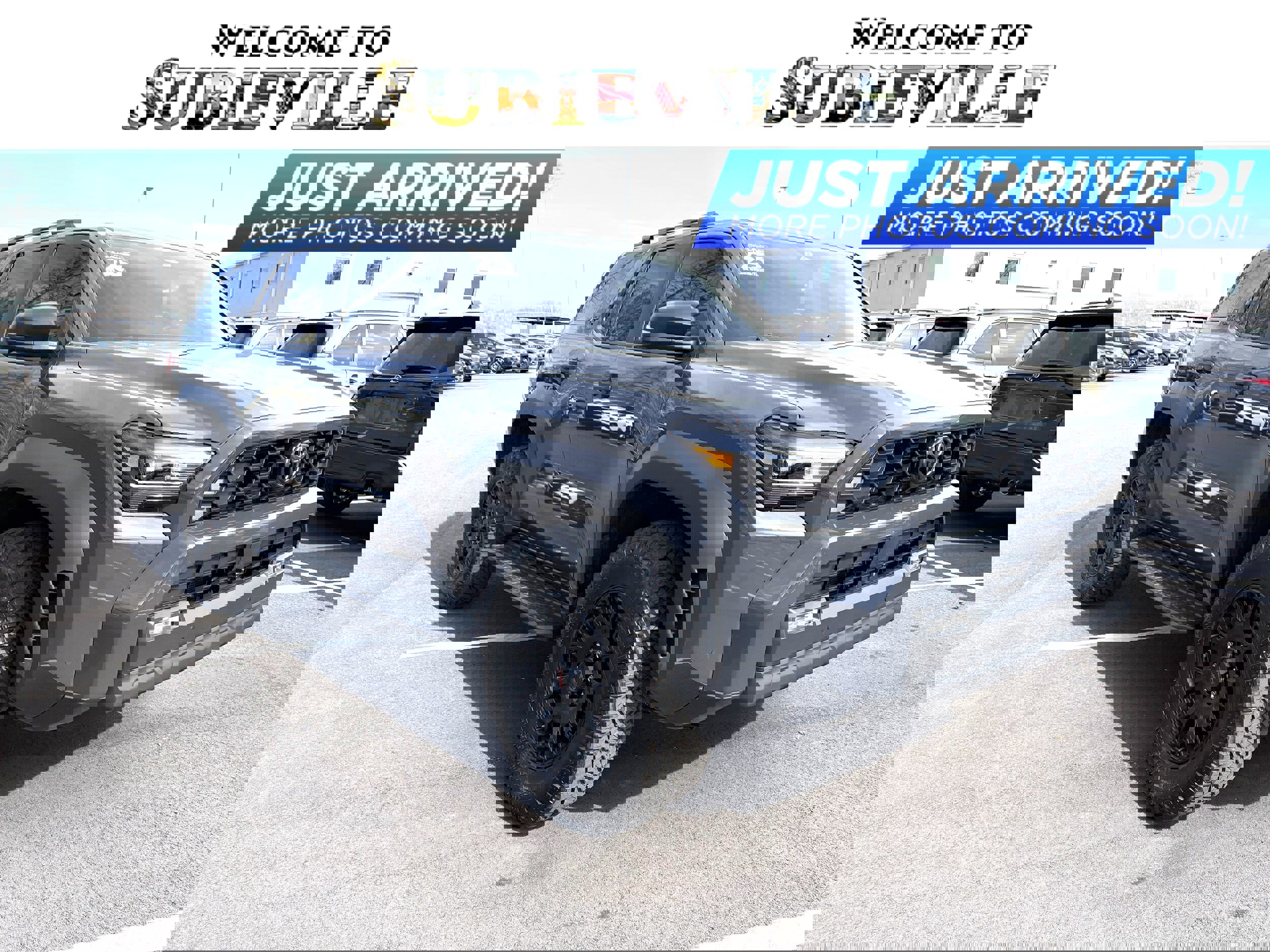 Used 2025 Toyota 4Runner TRD Off-Road Premium image 1