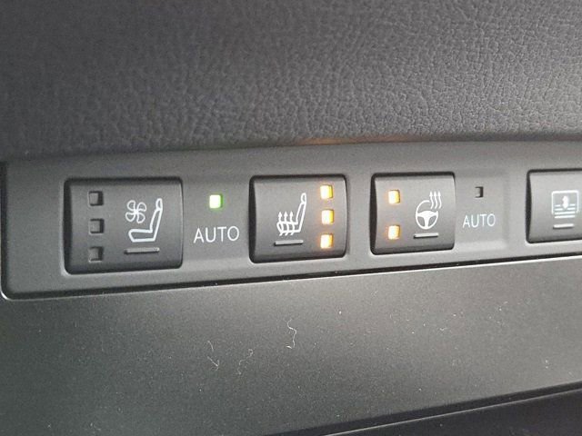 New 2025 Lexus ES 350 Ultra Luxury image 11