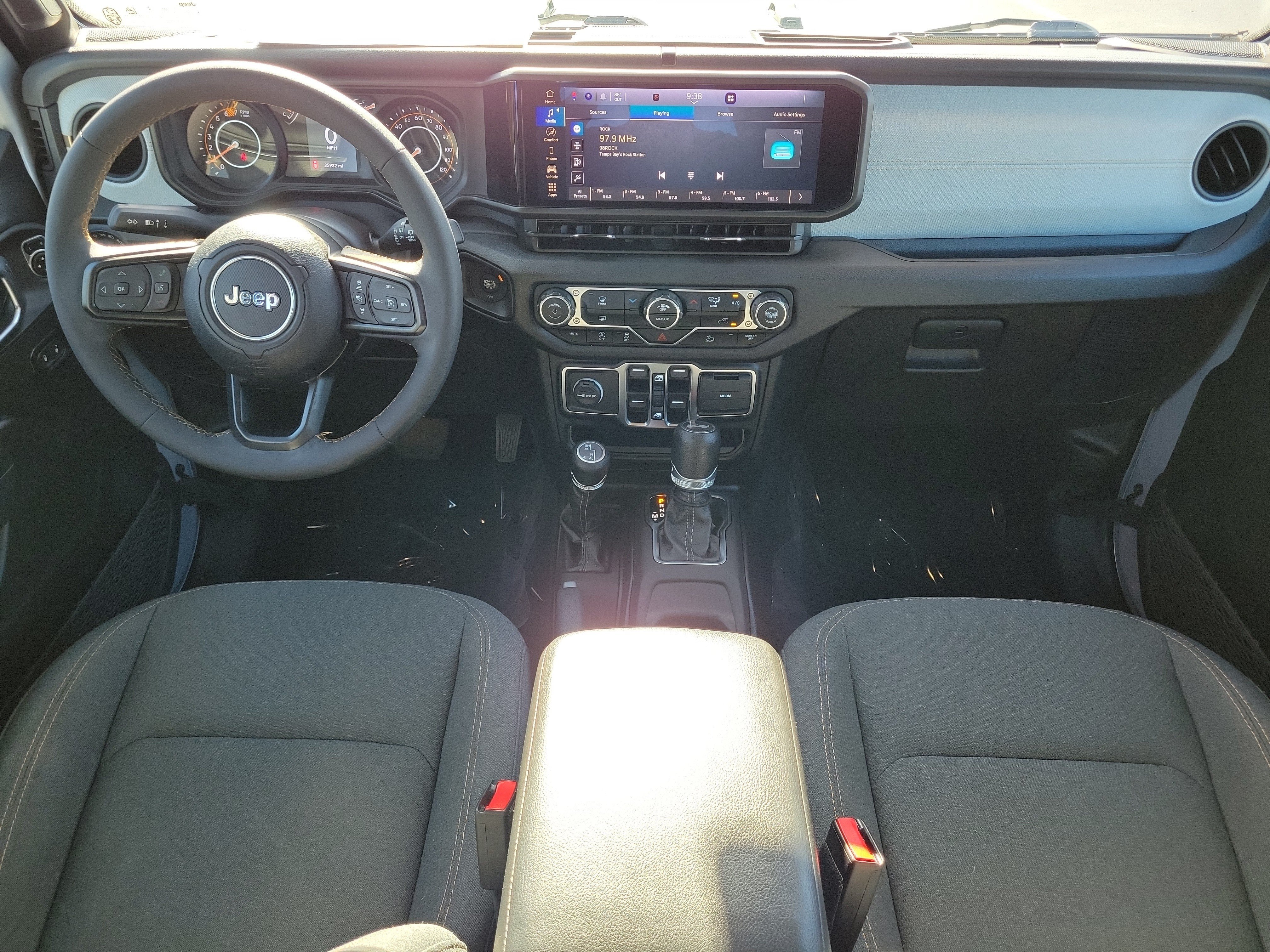 Used 2024 Jeep Wrangler Unlimited Sport AWD/4WD image 14