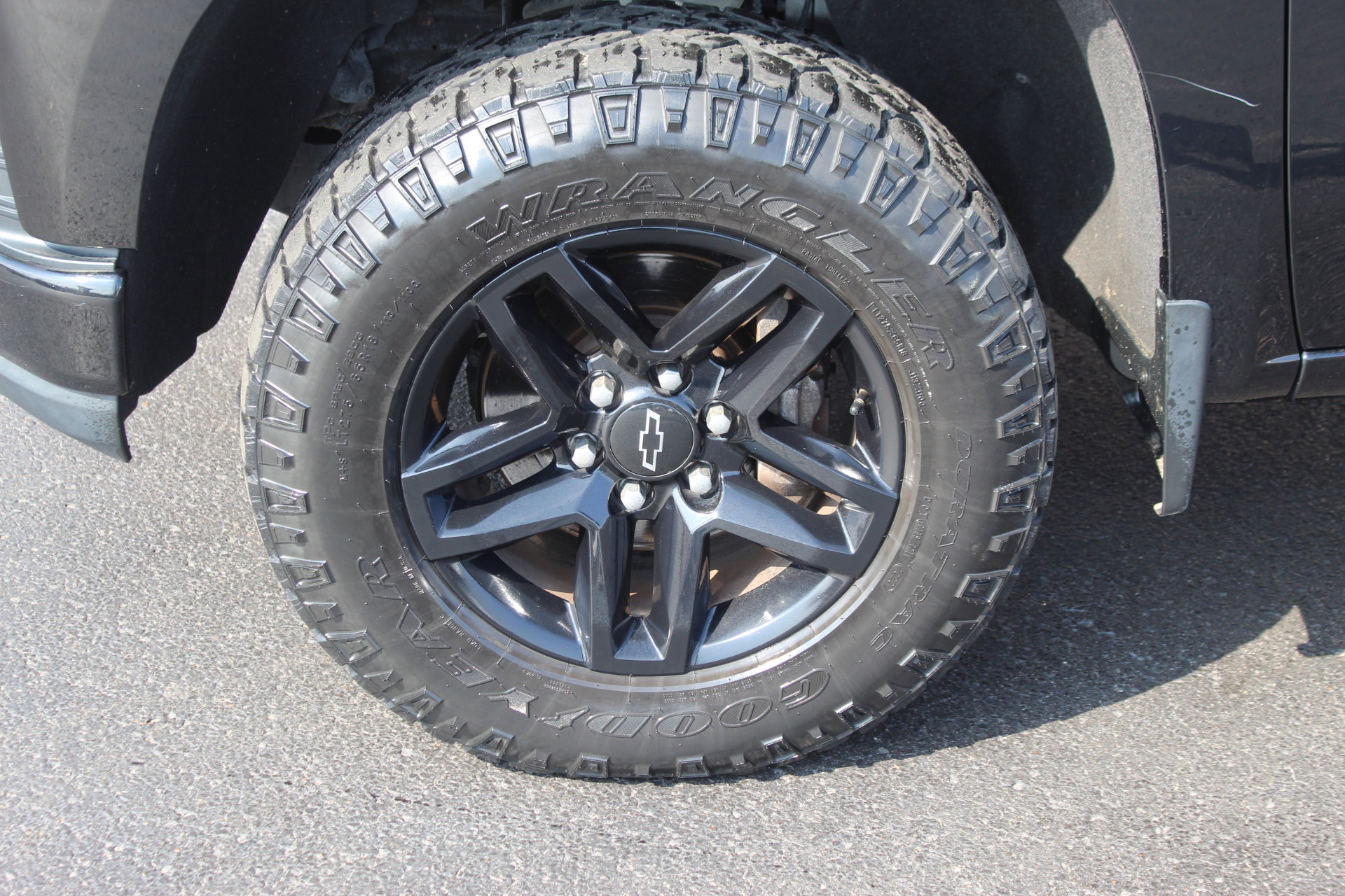 Used 2020 Chevrolet Silverado 1500 Custom Trail Boss w/ Custom Convenience Package image 11