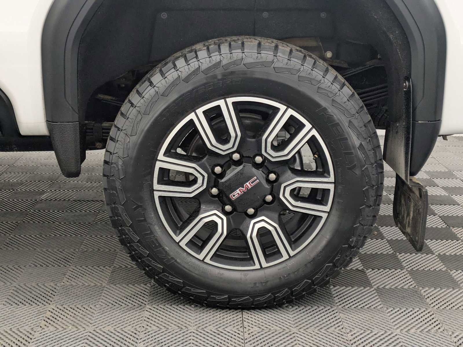 Used 2023 GMC Sierra 3500 AT4 w/ AT4 Preferred Package image 15