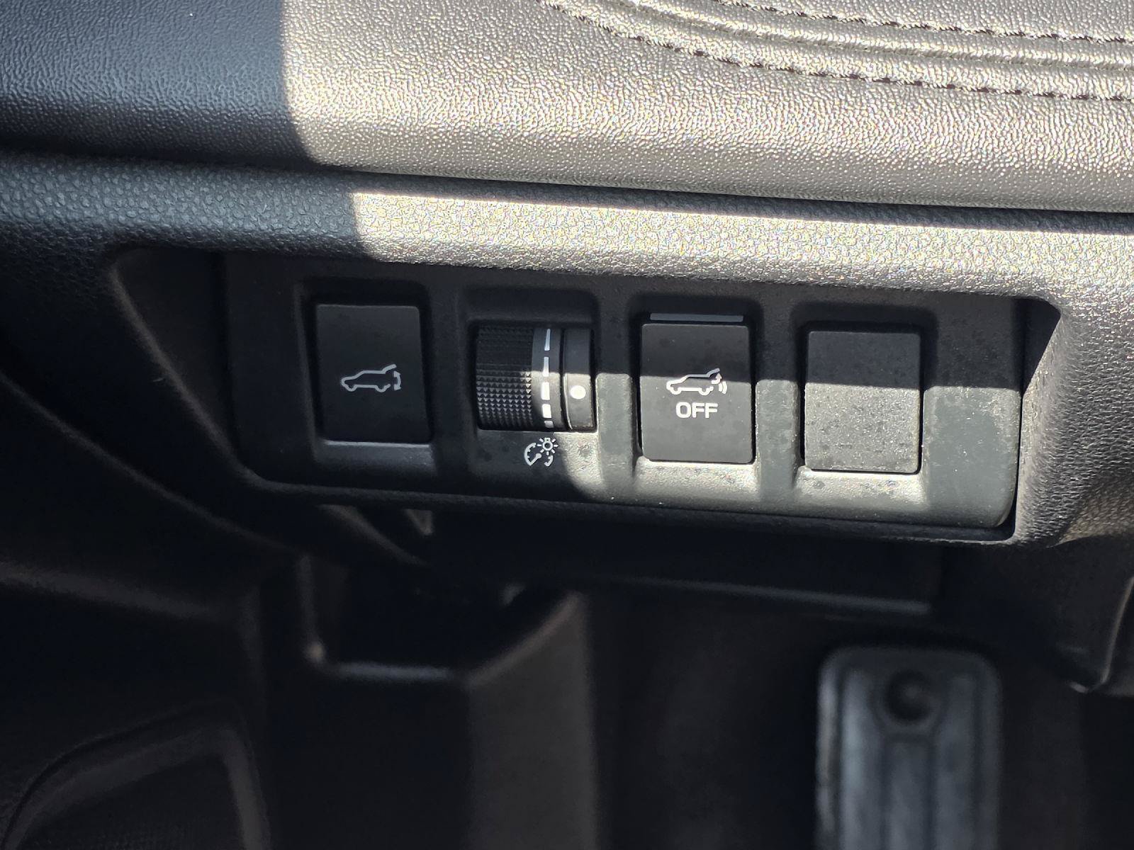 Used 2025 Subaru Outback Wilderness AWD/4WD image 11