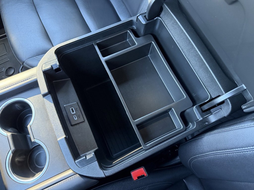 Used 2023 Chevrolet Suburban LT image 28