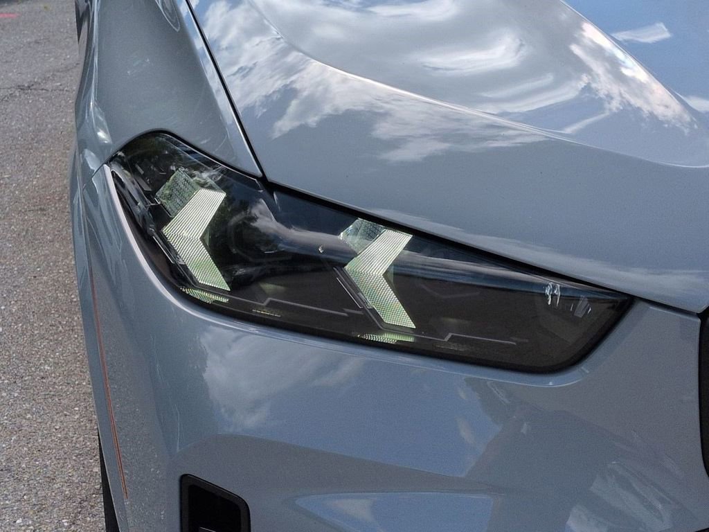 New 2026 BMW X5 xDrive40i w/ M Sport Package image 10