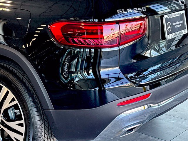 New 2026 Mercedes-Benz GLB 250 4MATIC image 7