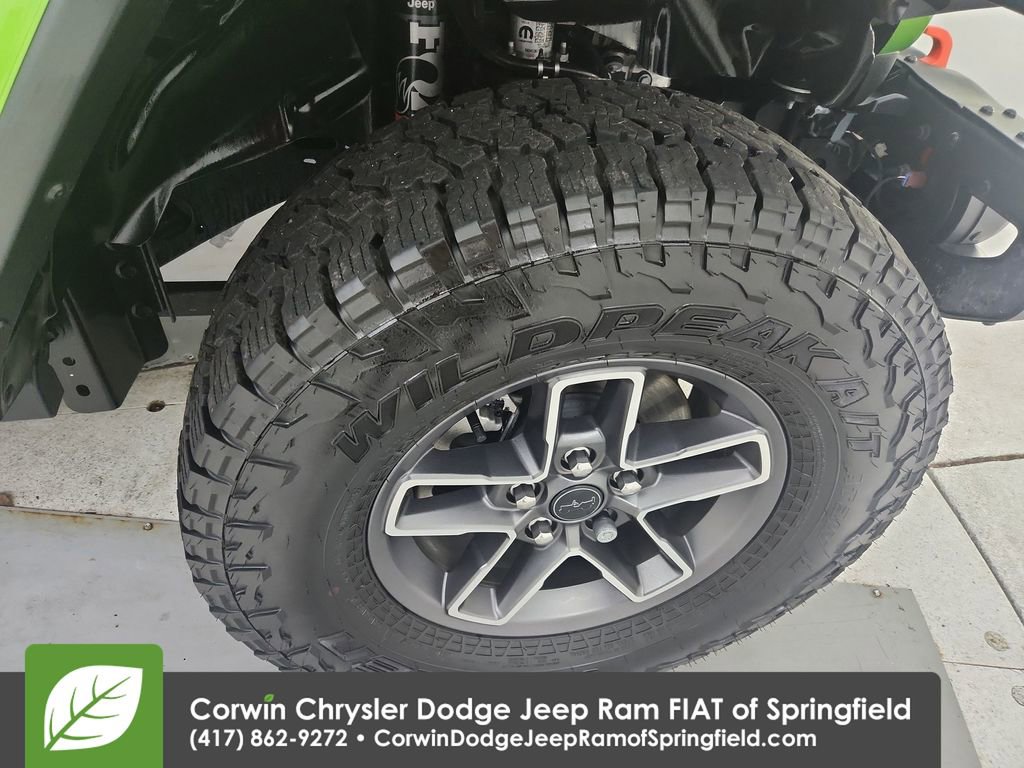 Certified 2025 Jeep Gladiator Mojave image 26