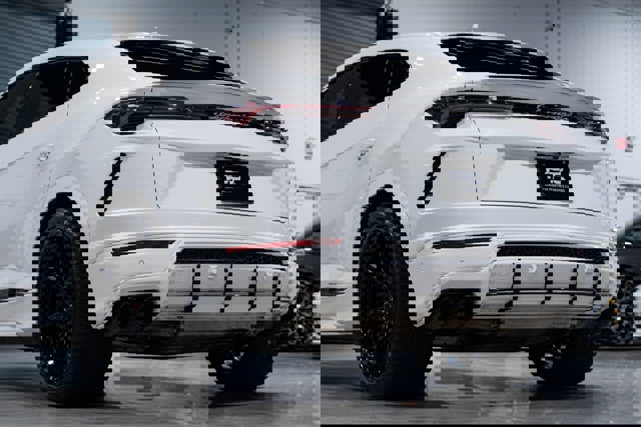 Used 2019 Lamborghini Urus image 17