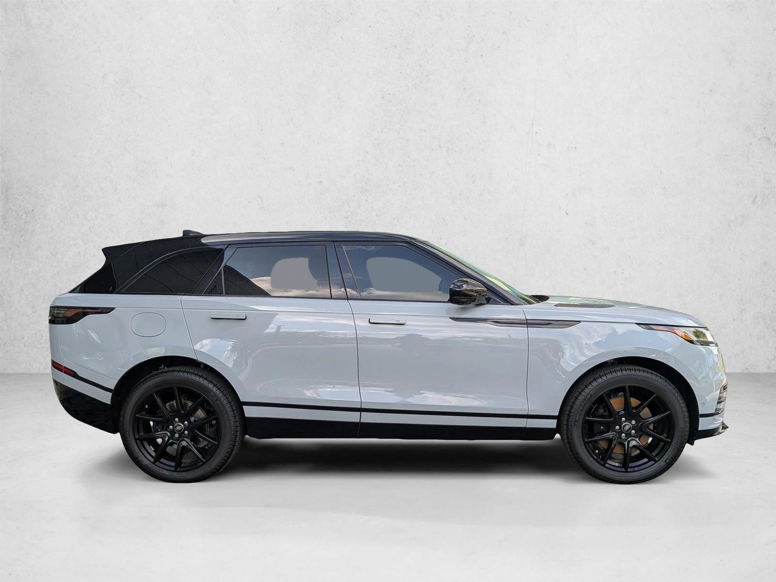 Used 2026 Land Rover Range Rover Velar Dynamic SE AWD/4WD image 4