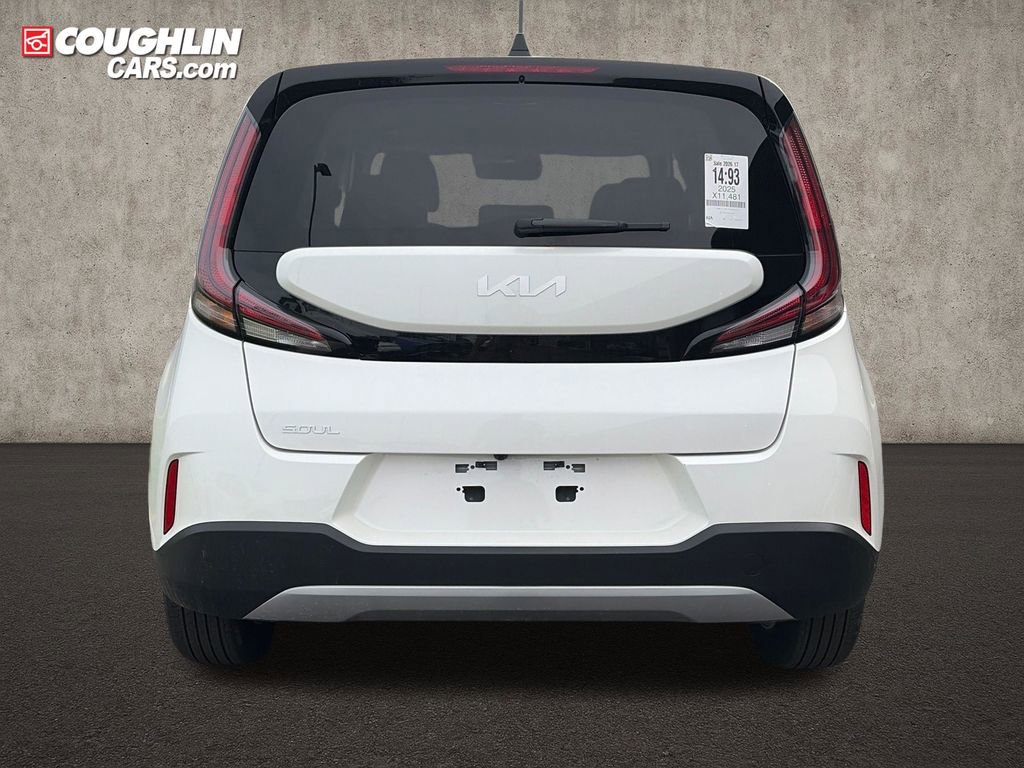 Used 2025 Kia Soul LX FWD image 6