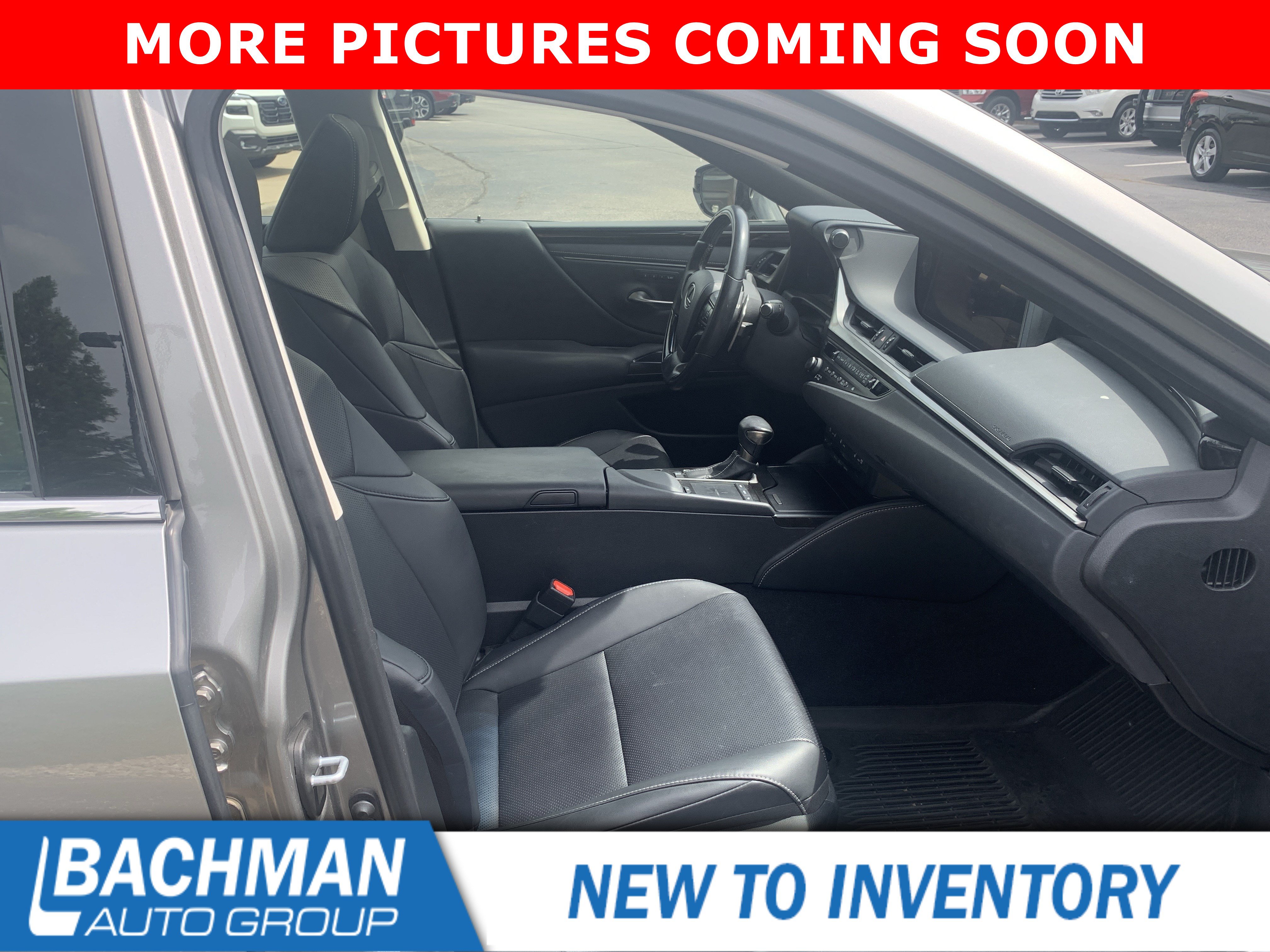Used 2019 Lexus ES 300h w/ Premium Package FWD image 9