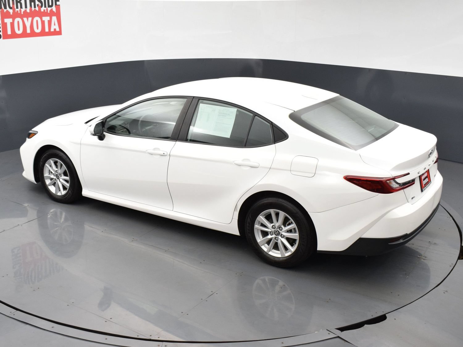 Used 2025 Toyota Camry LE FWD image 19