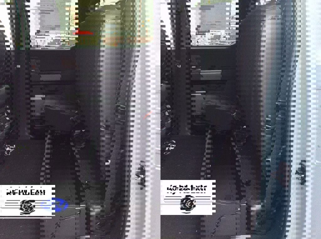 New 2026 Ford F350 Lariat w/ FX4 Off-Road Package image 30