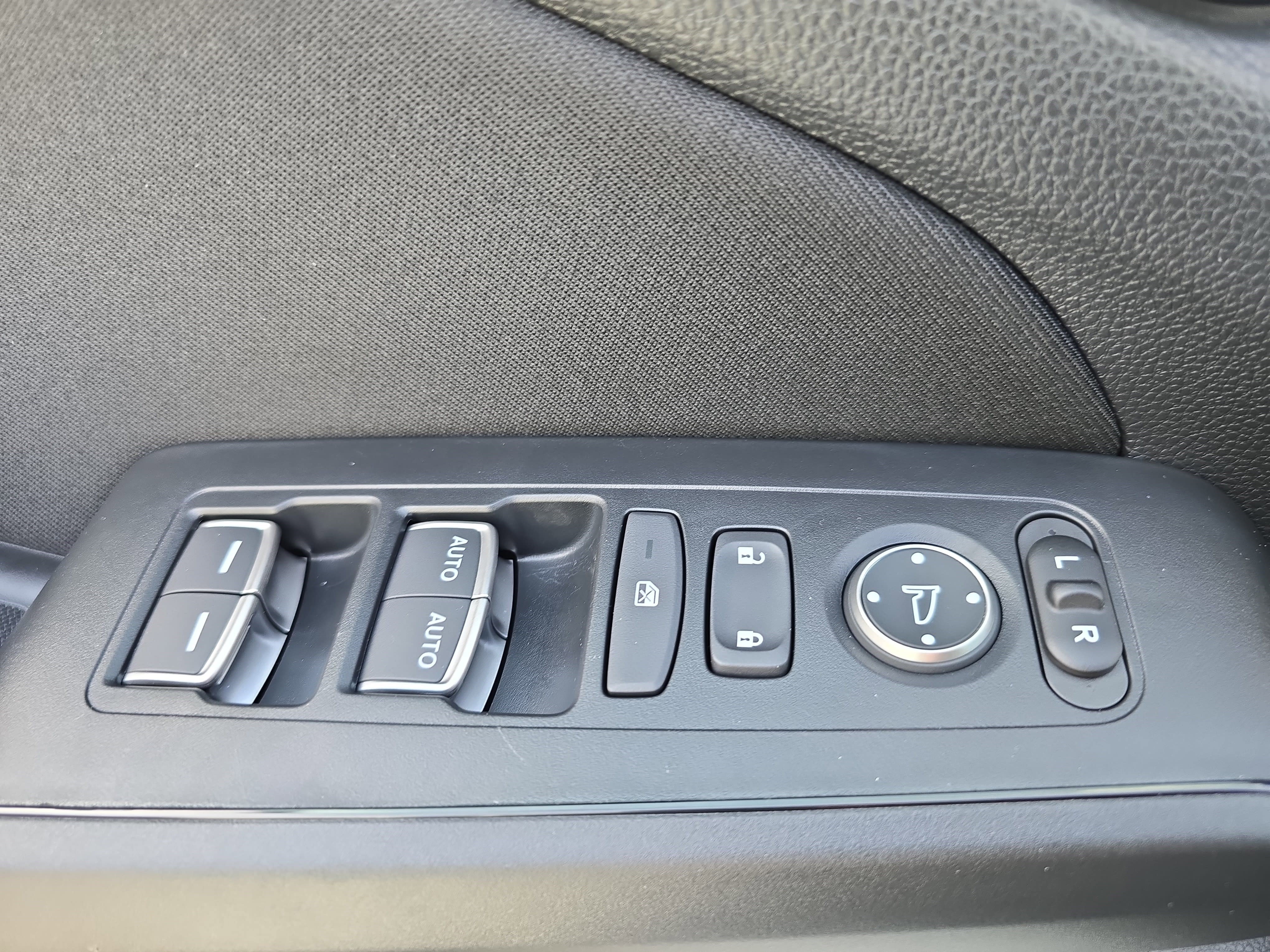 Used 2025 Honda Civic Sport image 27