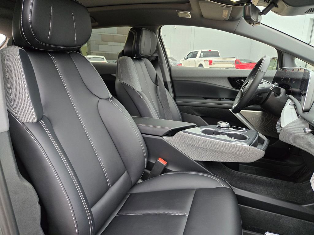 New 2026 Cadillac Optiq Luxury 1 w/ LPO, Floor Liner Package image 29