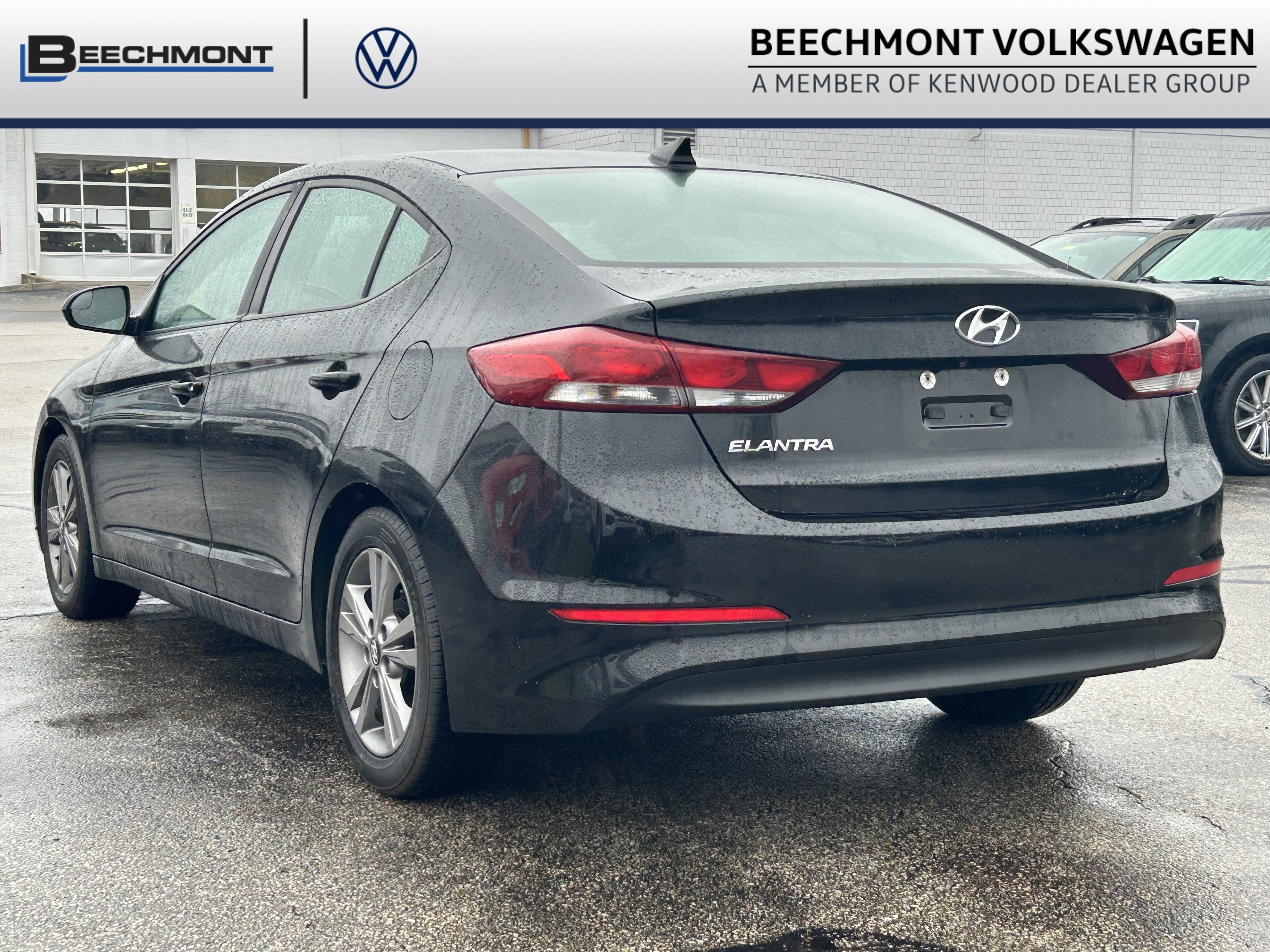Used 2017 Hyundai Elantra SE image 5
