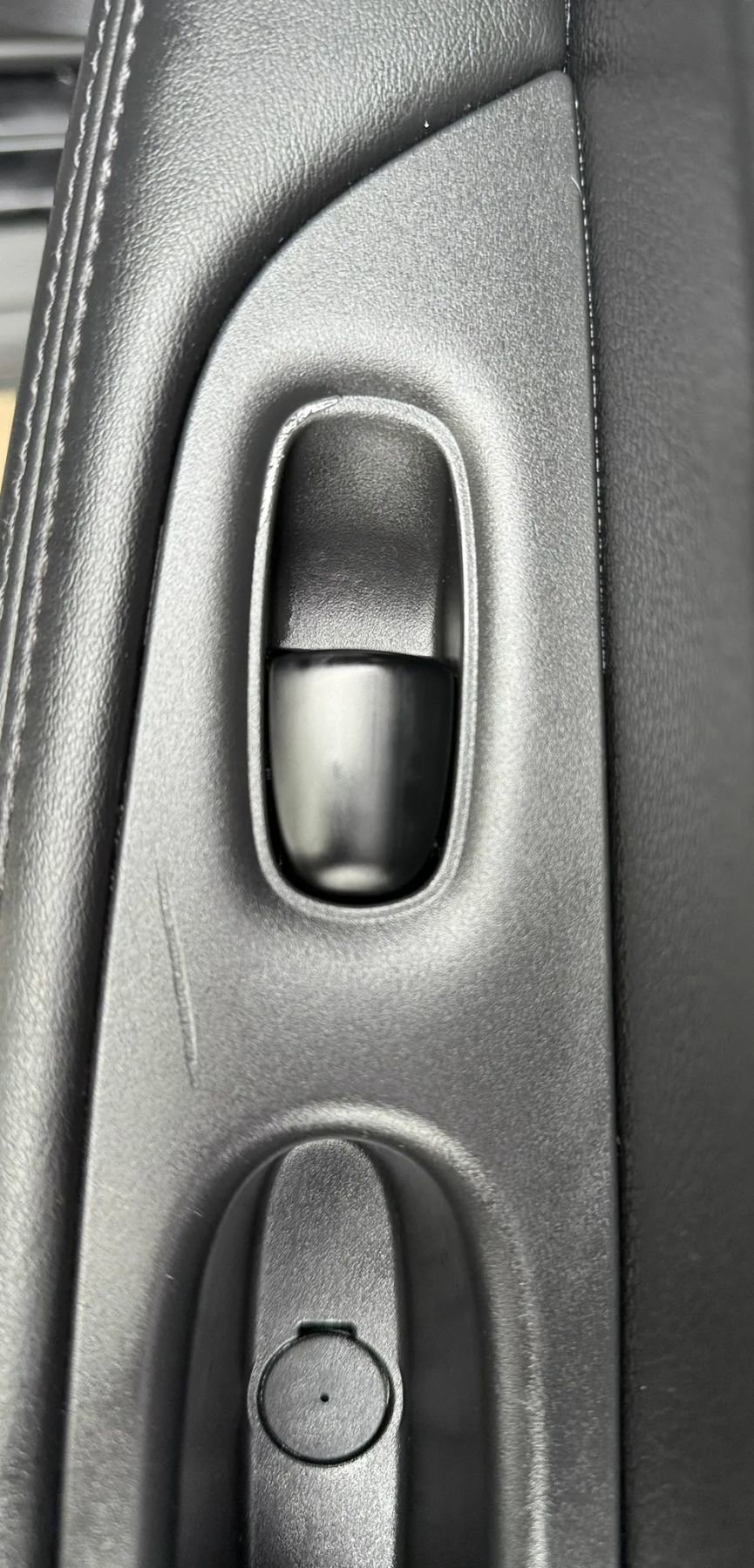Used 2017 Nissan Rogue S AWD/4WD image 30