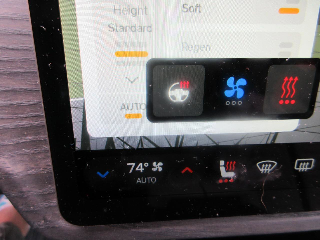 Used 2023 Rivian R1S Launch Edition image 26