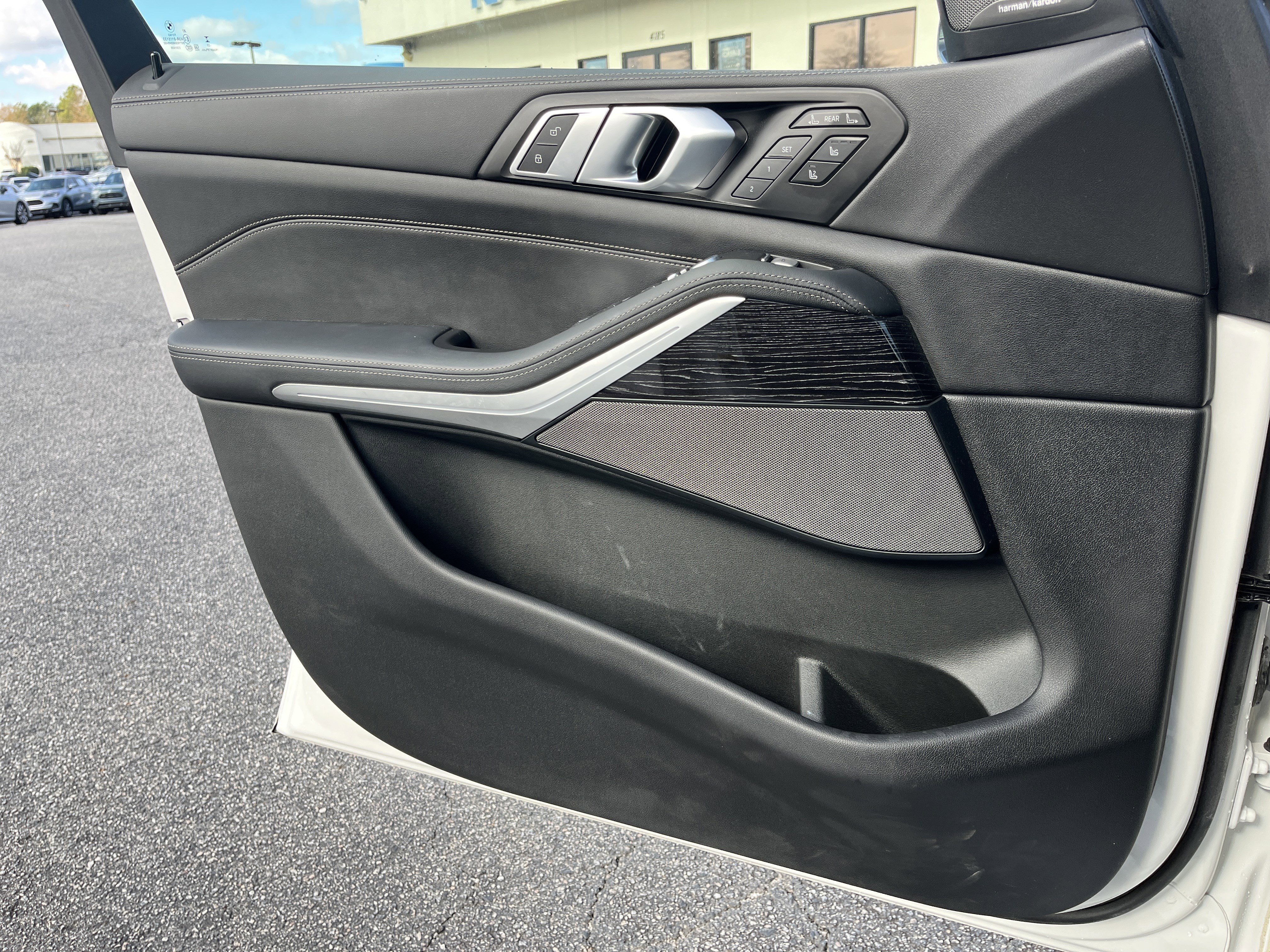 Certified 2024 BMW X7 M60i w/ Executive Package image 17