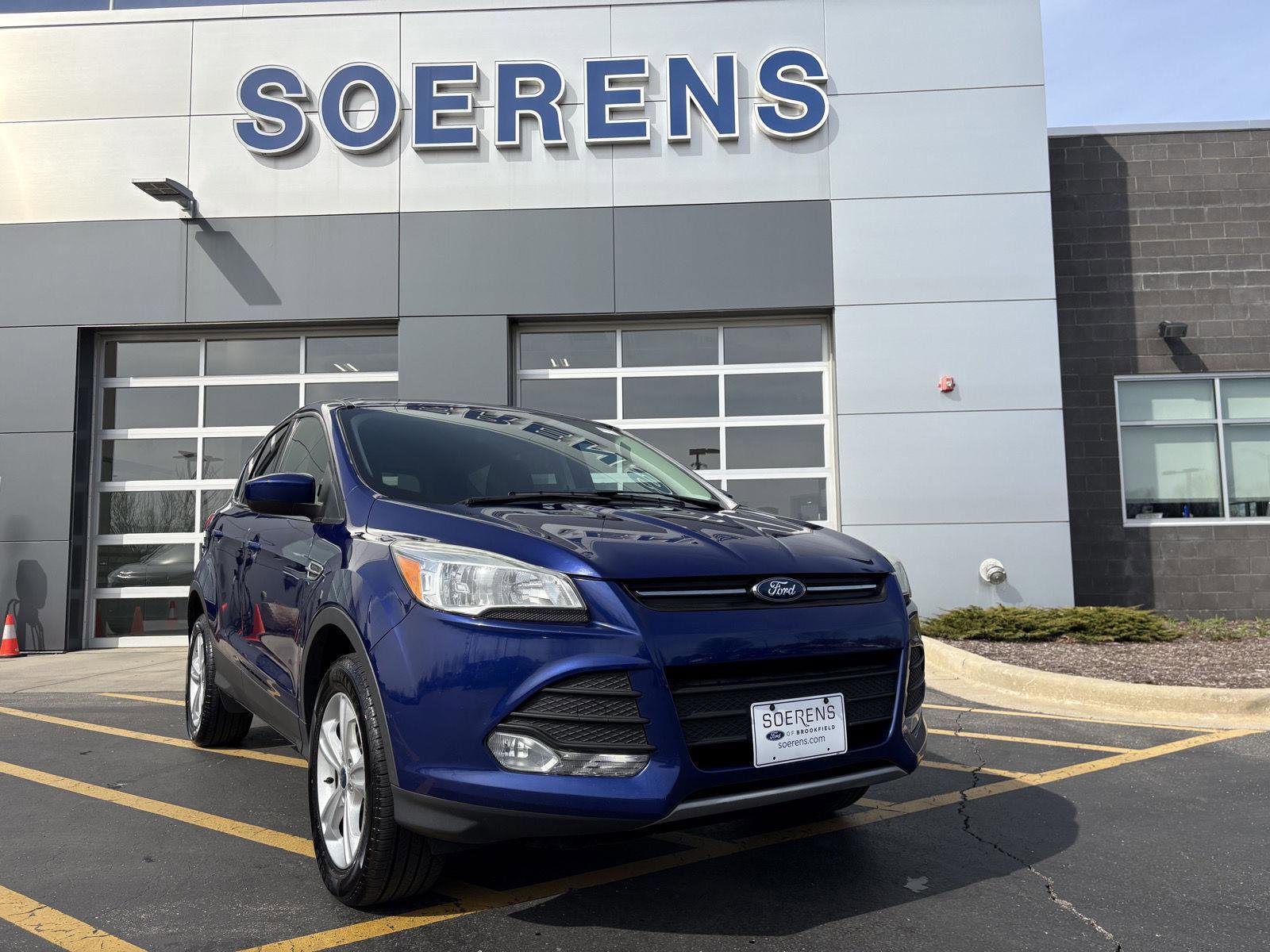 Used 2015 Ford Escape SE image 1