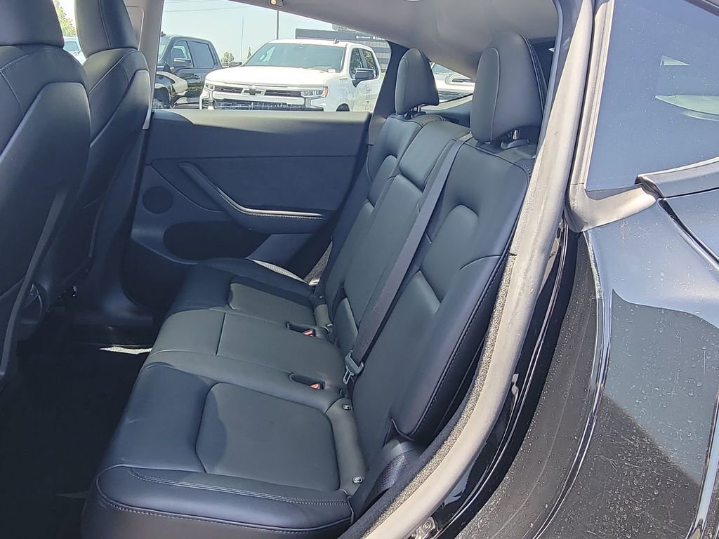 Used 2024 Tesla Model Y Long Range RWD image 23