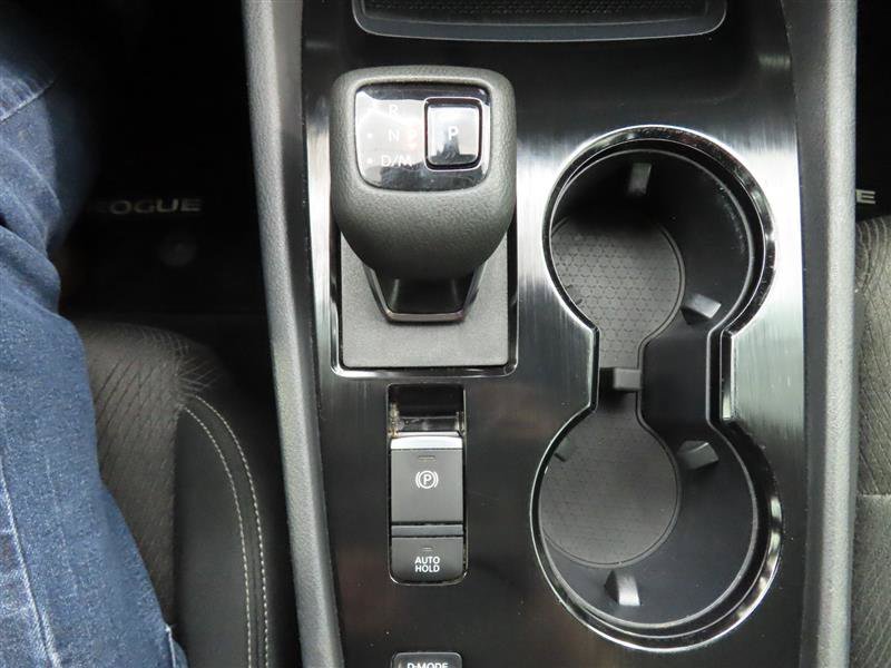 Used 2024 Nissan Rogue SV FWD image 27