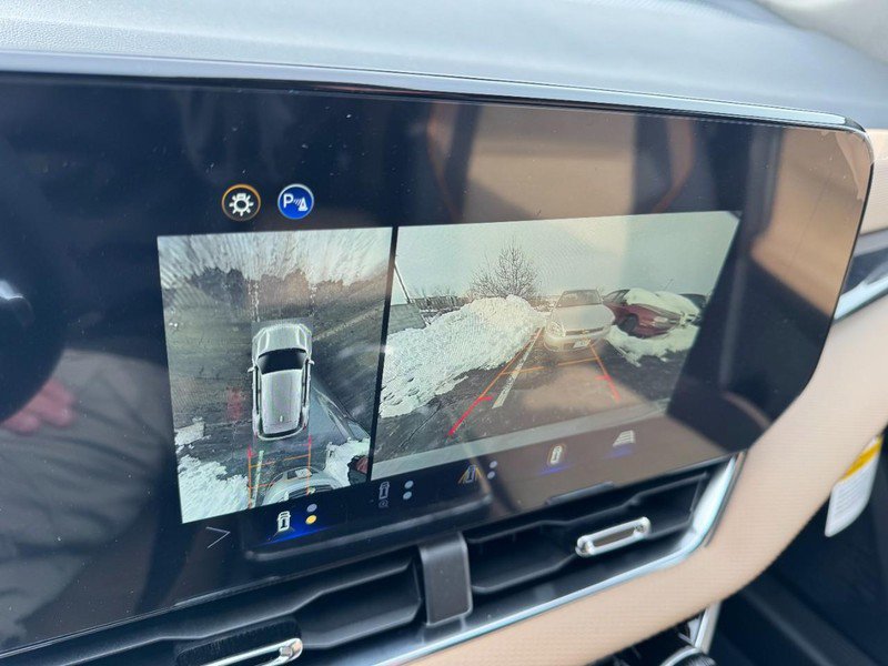 New 2026 Chevrolet Equinox ACTIV w/ Convenience Package III FWD image 41