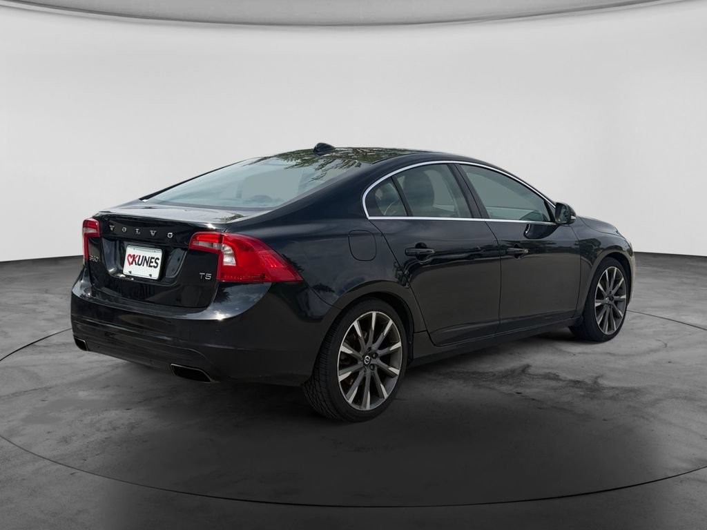 Used 2015 Volvo S60 T5 Platinum FWD image 10