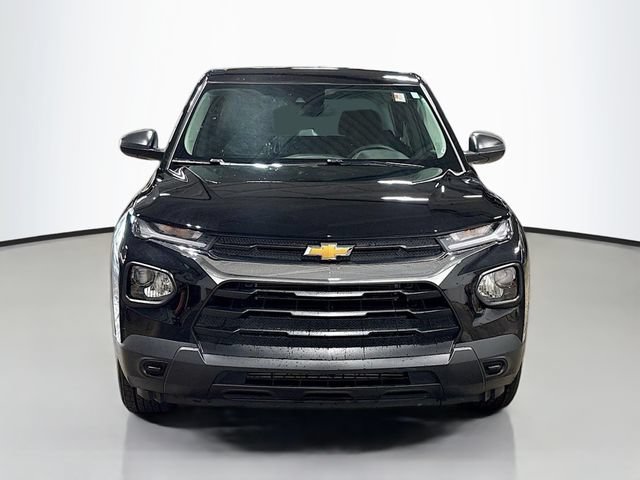 Used 2023 Chevrolet TrailBlazer LS FWD image 2