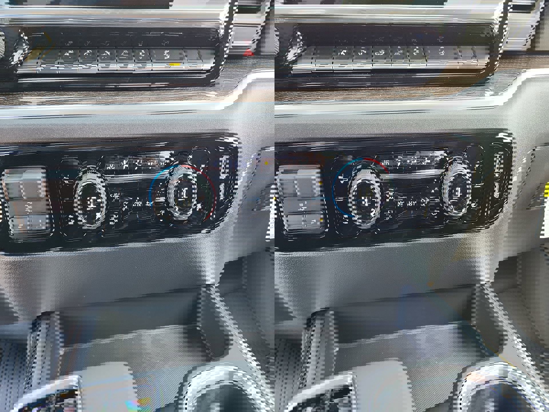 New 2026 Chevrolet Silverado 1500 LT Trail Boss w/ Convenience Package II image 22