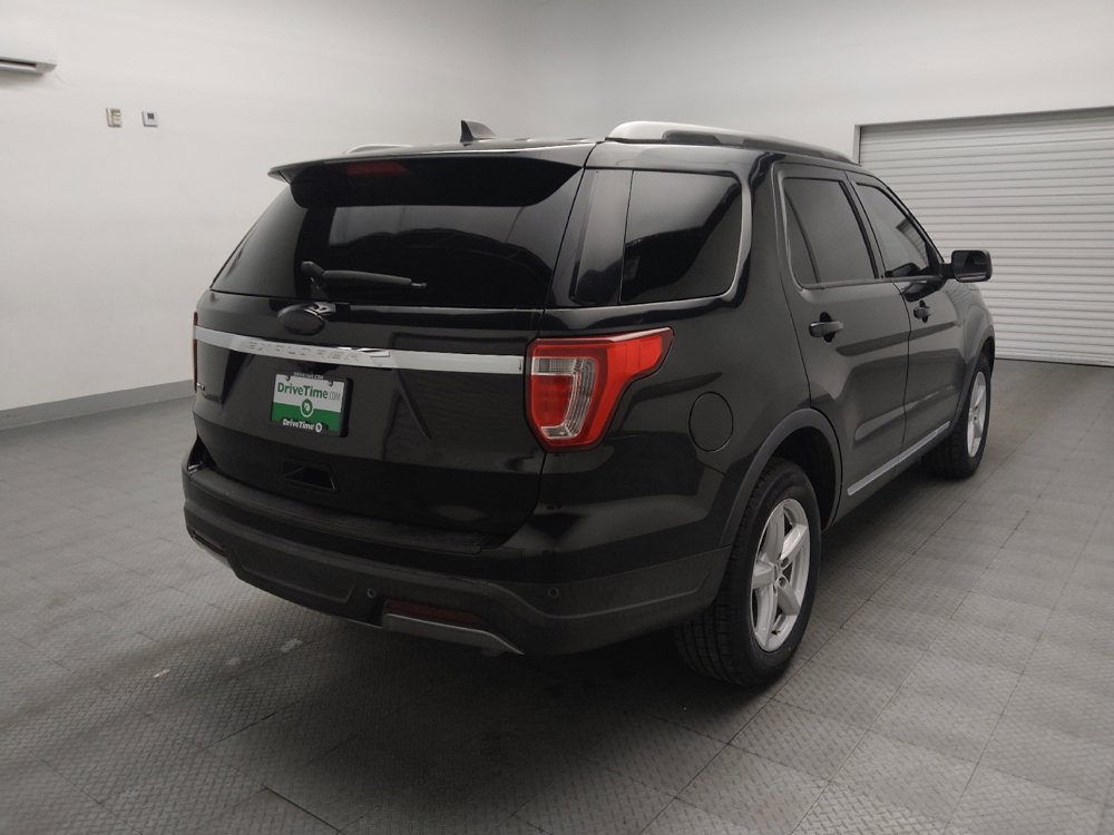 Used 2019 Ford Explorer XLT FWD image 9
